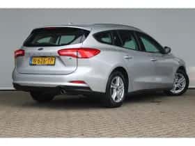 Ford Focus (2022) thumbnail 5