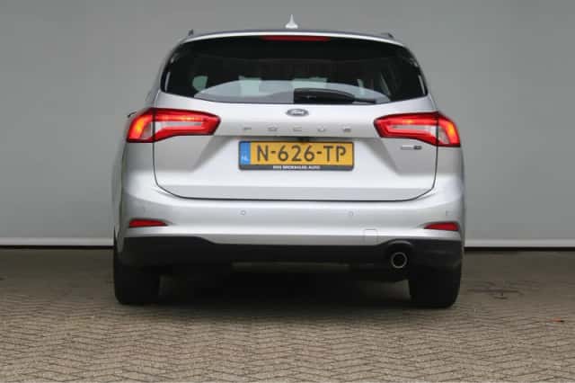 Ford Focus (2022) thumbnail 6