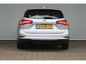Ford Focus (2022) thumbnail 6