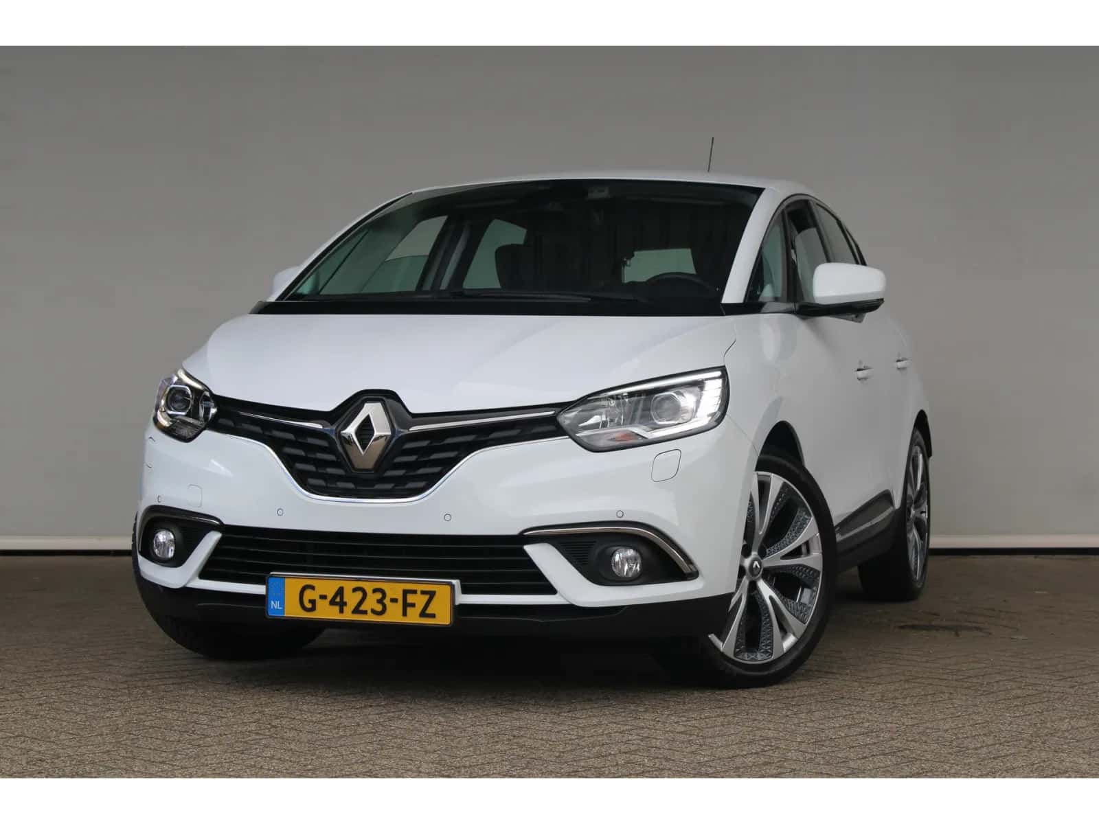 Renault Scénic (2018) — foto 1