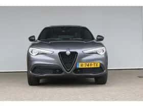 Alfa Romeo Stelvio (2022) thumbnail 2