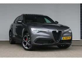 Alfa Romeo Stelvio (2022) thumbnail 3