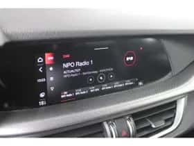 Alfa Romeo Stelvio (2022) thumbnail 33