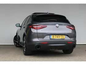 Alfa Romeo Stelvio (2022) thumbnail 7