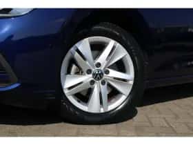 Volkswagen Golf (2022) thumbnail 12