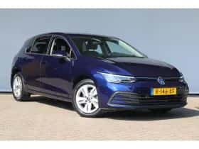 Volkswagen Golf (2022) thumbnail 3