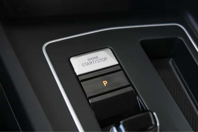 Volkswagen Golf (2022) thumbnail 25