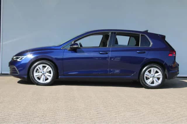 Volkswagen Golf (2022) thumbnail 8