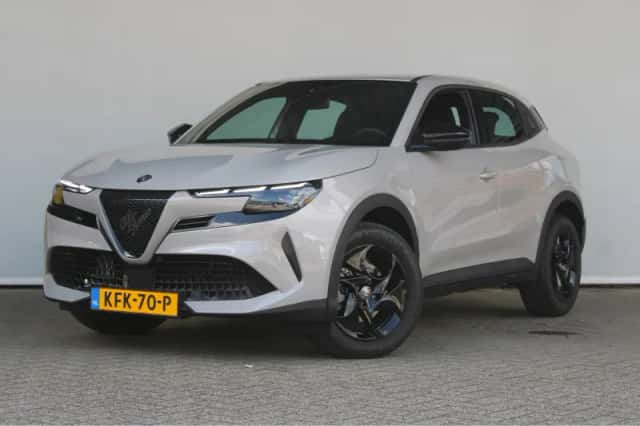 Alfa Romeo Junior (2025) thumbnail 1