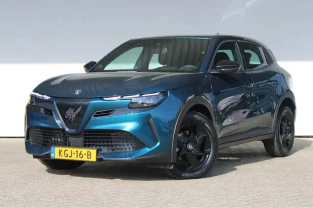 Alfa Romeo Junior (2025) thumbnail 1