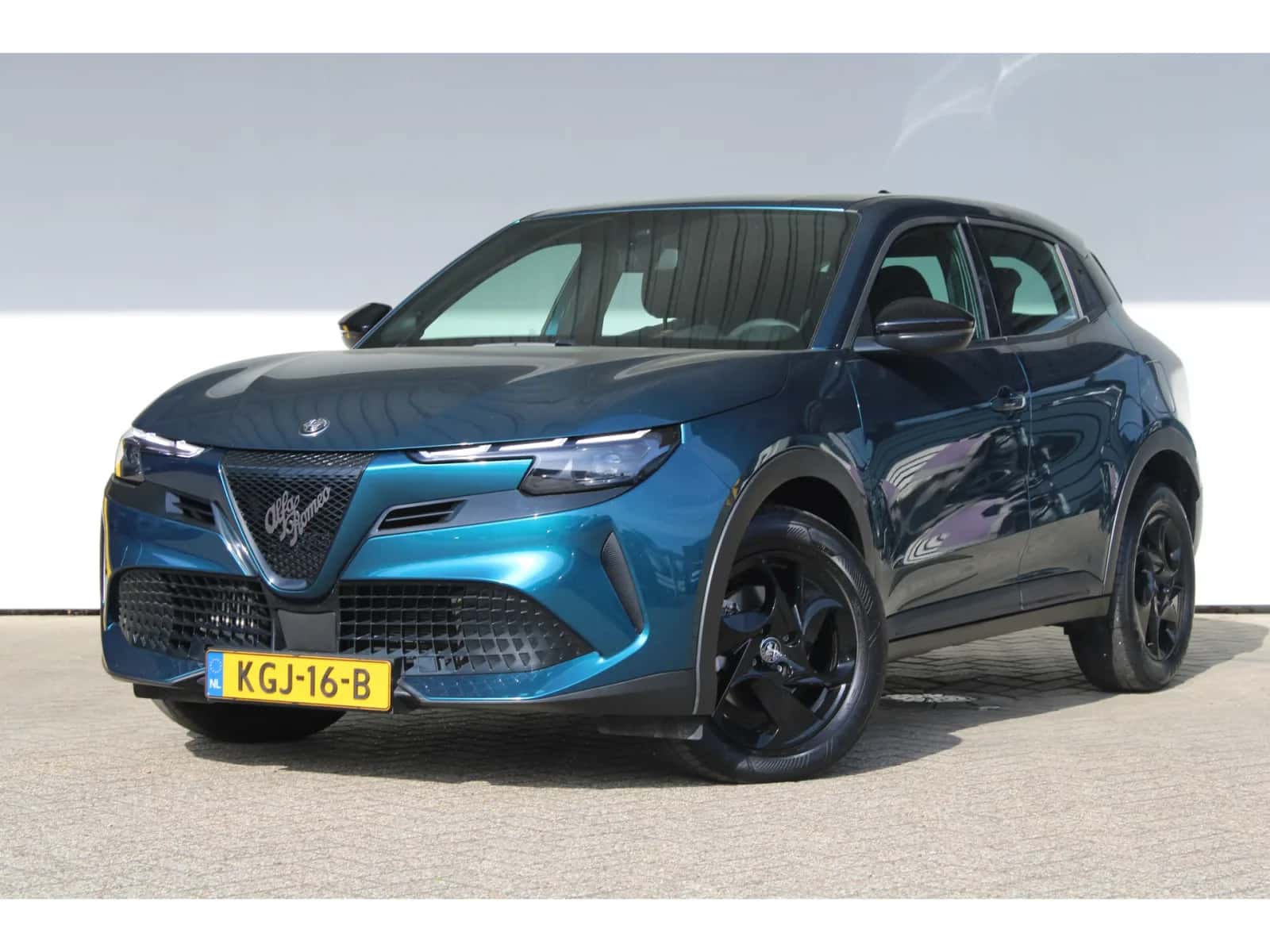 Alfa Romeo Junior (2025) — foto 1