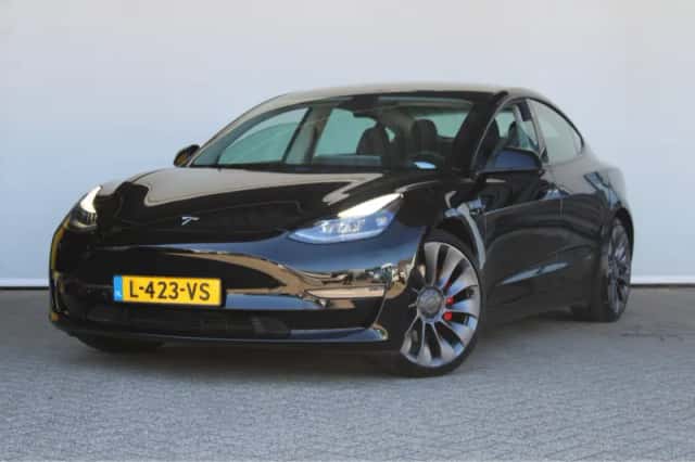 Tesla Model 3 (2021) thumbnail 1