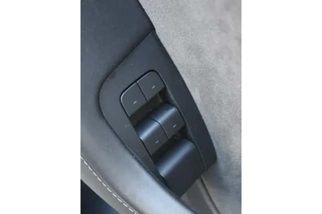 Tesla Model 3 (2021) thumbnail 20