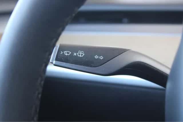 Tesla Model 3 (2021) thumbnail 22
