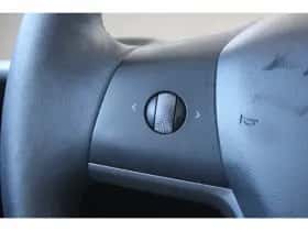Tesla Model 3 (2021) thumbnail 23