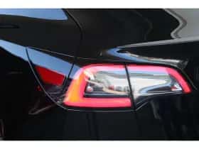 Tesla Model 3 (2021) thumbnail 38