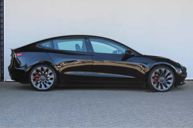 Tesla Model 3 (2021) thumbnail 5