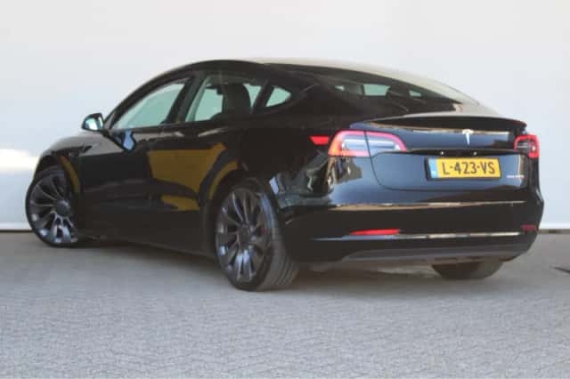 Tesla Model 3 (2021) thumbnail 8