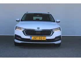 Škoda Octavia (2022) thumbnail 2