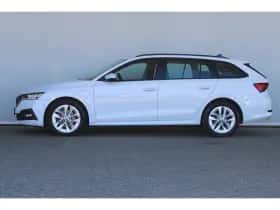 Škoda Octavia (2022) thumbnail 8