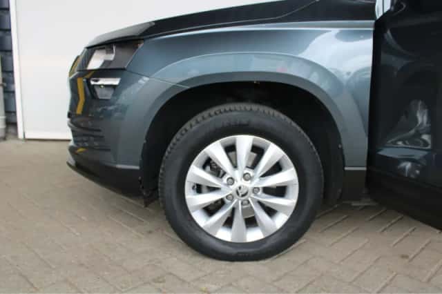 Škoda Karoq (2019) thumbnail 11