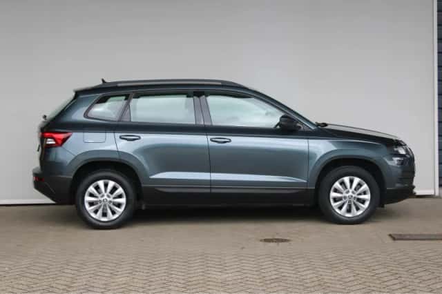 Škoda Karoq (2019) thumbnail 4