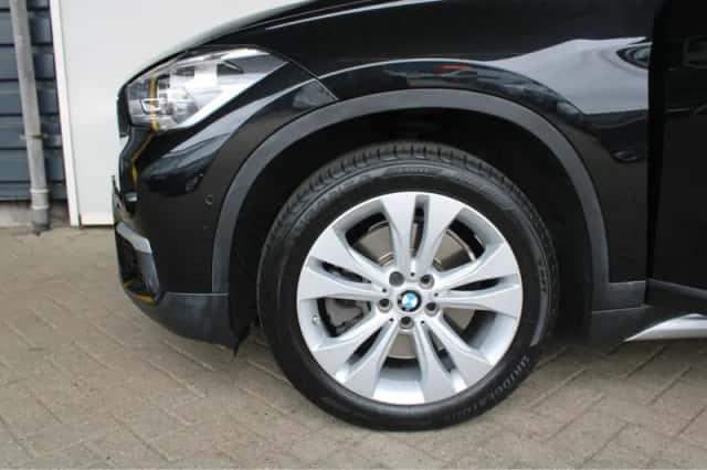 BMW X1 (2017) thumbnail 11