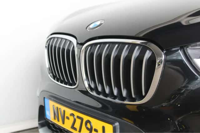 BMW X1 (2017) thumbnail 10