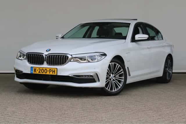 BMW 5-Serie (2020) thumbnail 1