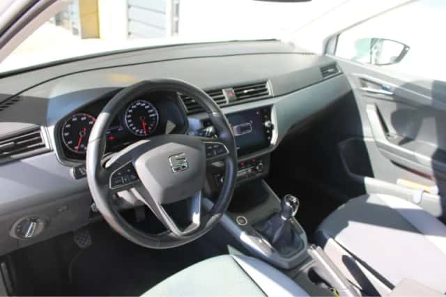 SEAT Arona (2021) thumbnail 4