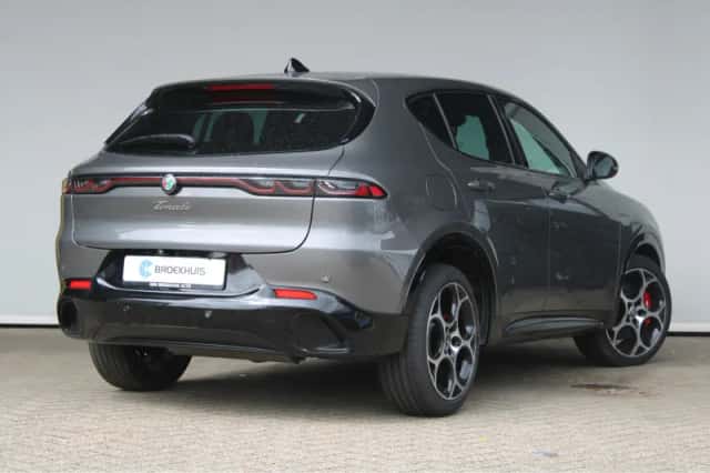 Alfa Romeo Tonale (2025) thumbnail 2