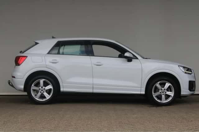 Audi Q2 (2020) thumbnail 4