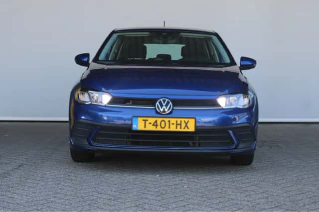 Volkswagen Polo (2023) thumbnail 2