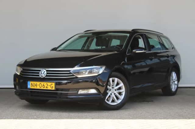 Volkswagen Passat (2017) thumbnail 1