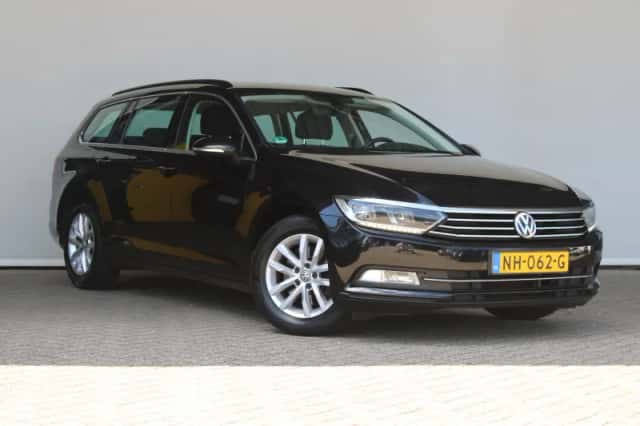 Volkswagen Passat (2017) thumbnail 3