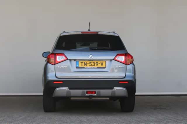 Suzuki Vitara (2018) thumbnail 6