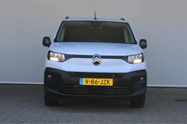 Citroën Berlingo (2024) thumbnail 2
