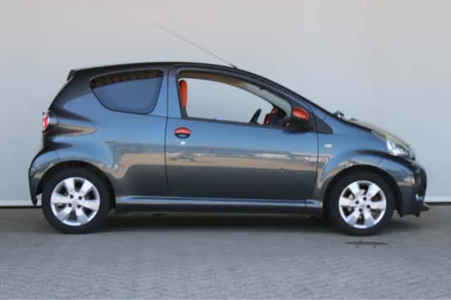 Toyota Aygo (2012) thumbnail 4