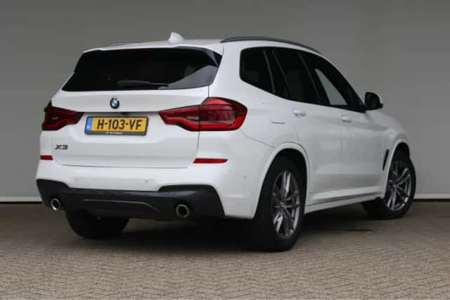 BMW X3 (2020) thumbnail 3