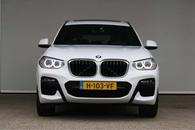 BMW X3 (2020) thumbnail 3