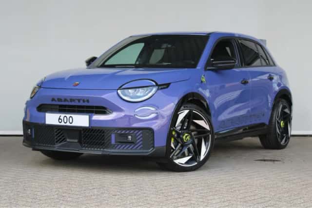 Abarth 600e (2025) thumbnail 1