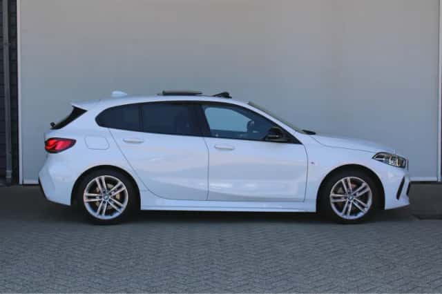 BMW 1-Serie (2021) thumbnail 4