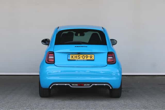 Fiat 500 (2023) thumbnail 6