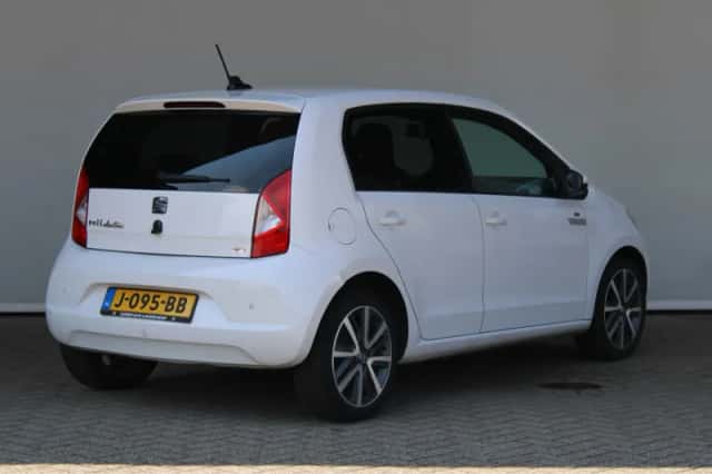 SEAT Mii (2020) thumbnail 3