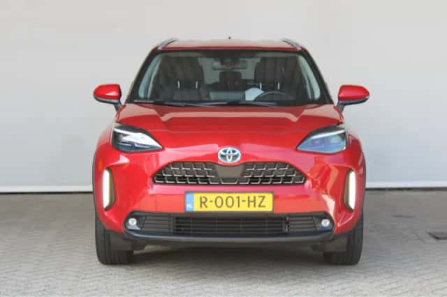 Toyota Yaris Cross (2022) thumbnail 2