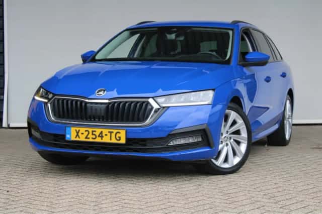 Škoda Octavia (2021) thumbnail 1