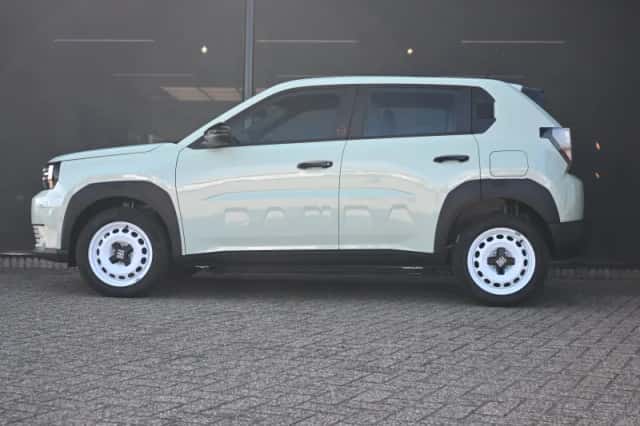 Fiat Grande Panda (2025) thumbnail 6