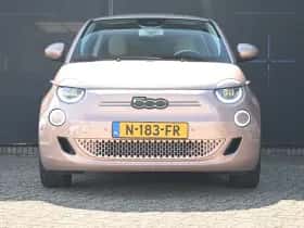Fiat 500 (2021) thumbnail 2