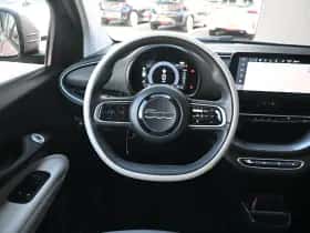 Fiat 500 (2021) thumbnail 11