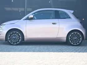 Fiat 500 (2021) thumbnail 5